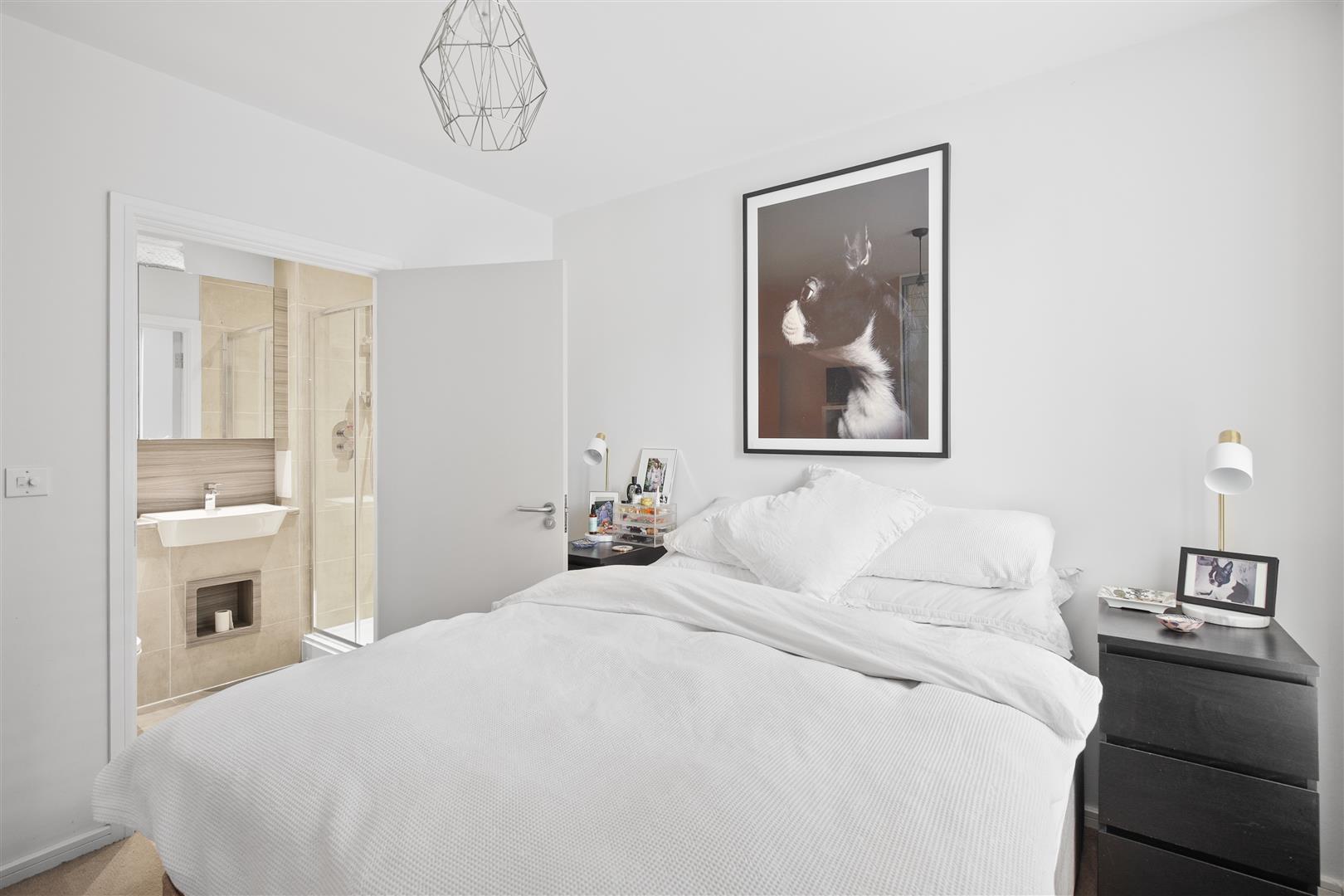 Maypole Court, Mile End